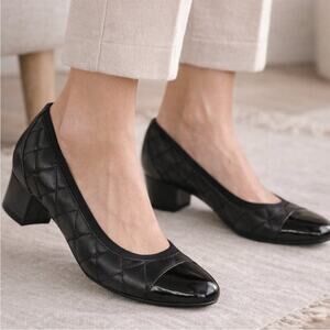 Vionic Ruby quilted patent leather heels black 9.5